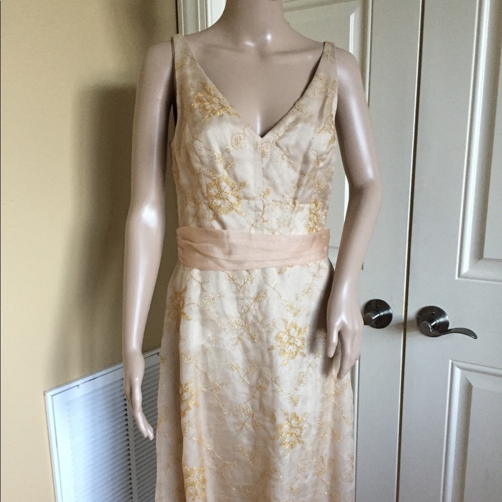 🎀NWT Laundry by Shelli Segal Cream Floral Dress🎀